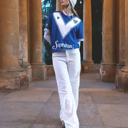 Dit zijn de Vélez Sarsfield voetbalshirts 2025 van Macron