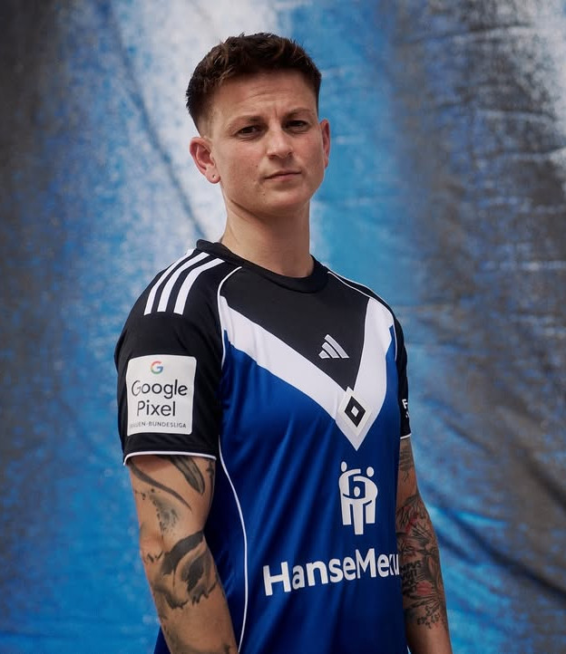 Hamburger SV voetbalshirts 2025-2026 geïnspireerd door retro shirts!