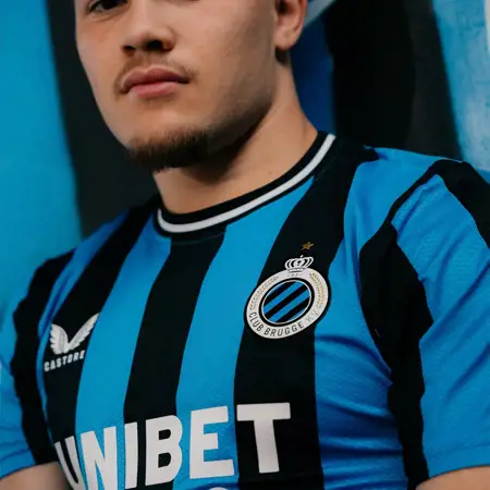 Club Brugge voetbalshirts 2024-2025 geïnspireerd door retro shirts en Brugse Reien