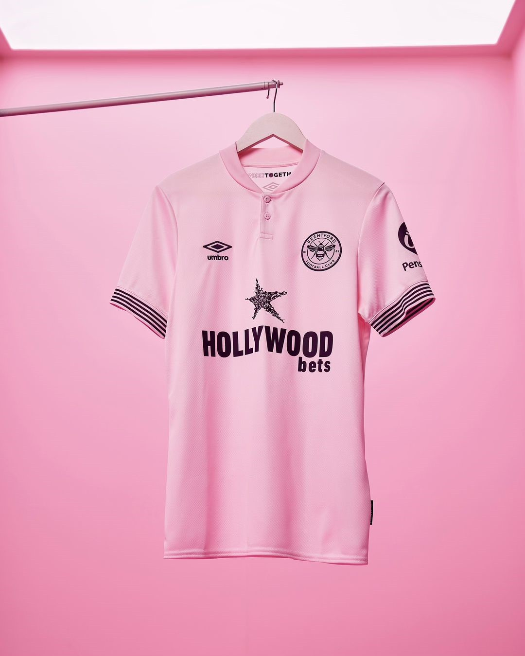 Dit zijn de Brentford FC voetbalshirts 2024-2025