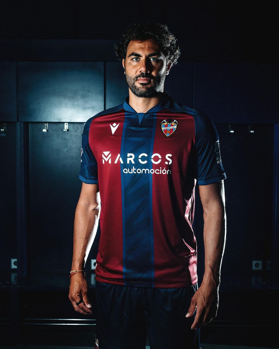 Dit zijn de Levante UD voetbalshirts 2024-2025