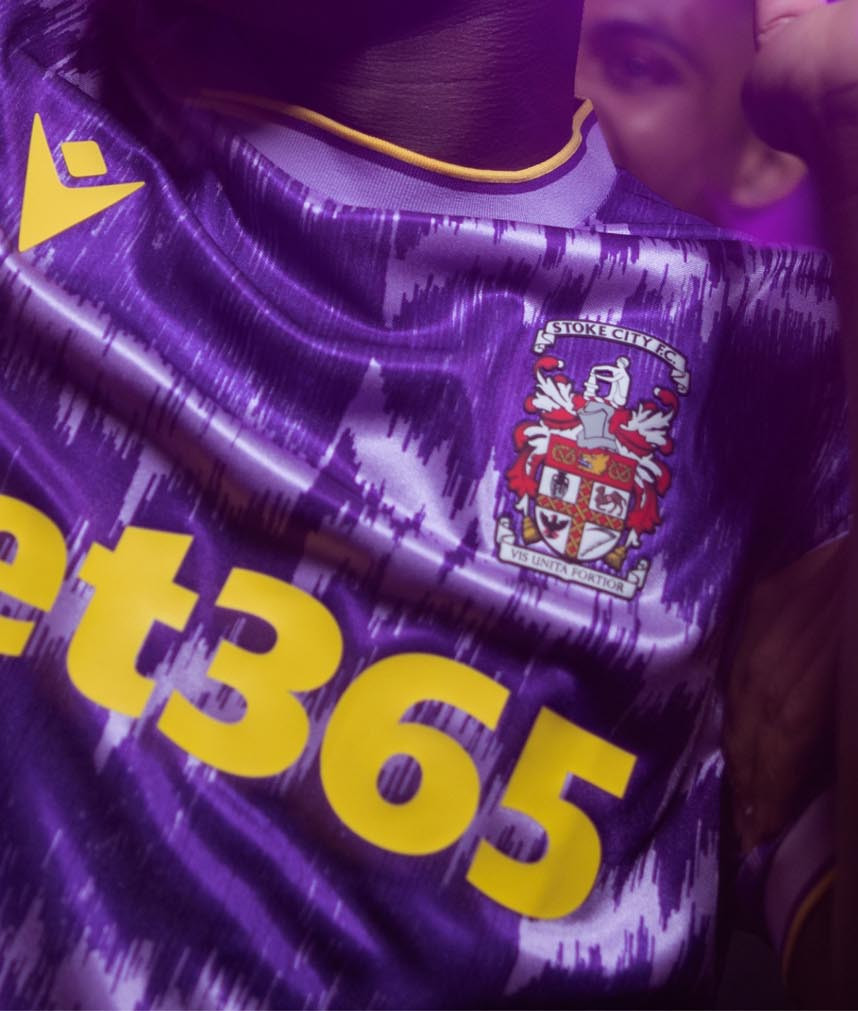 Stoke City voetbalshirts 2025-2026 combinatie van kunst en retro! 