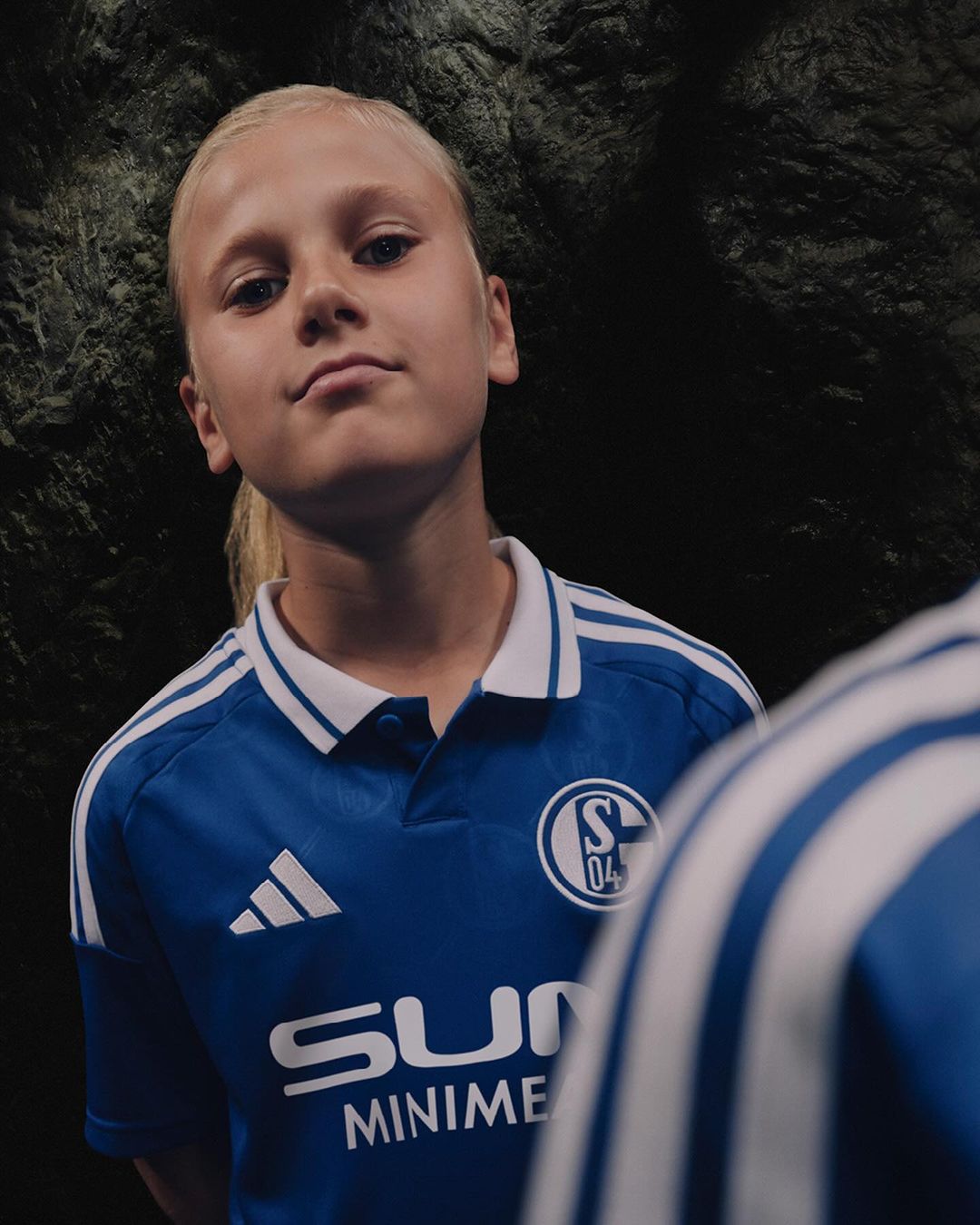 Dit zijn de Schalke 04 voetbalshirts 2024-2025