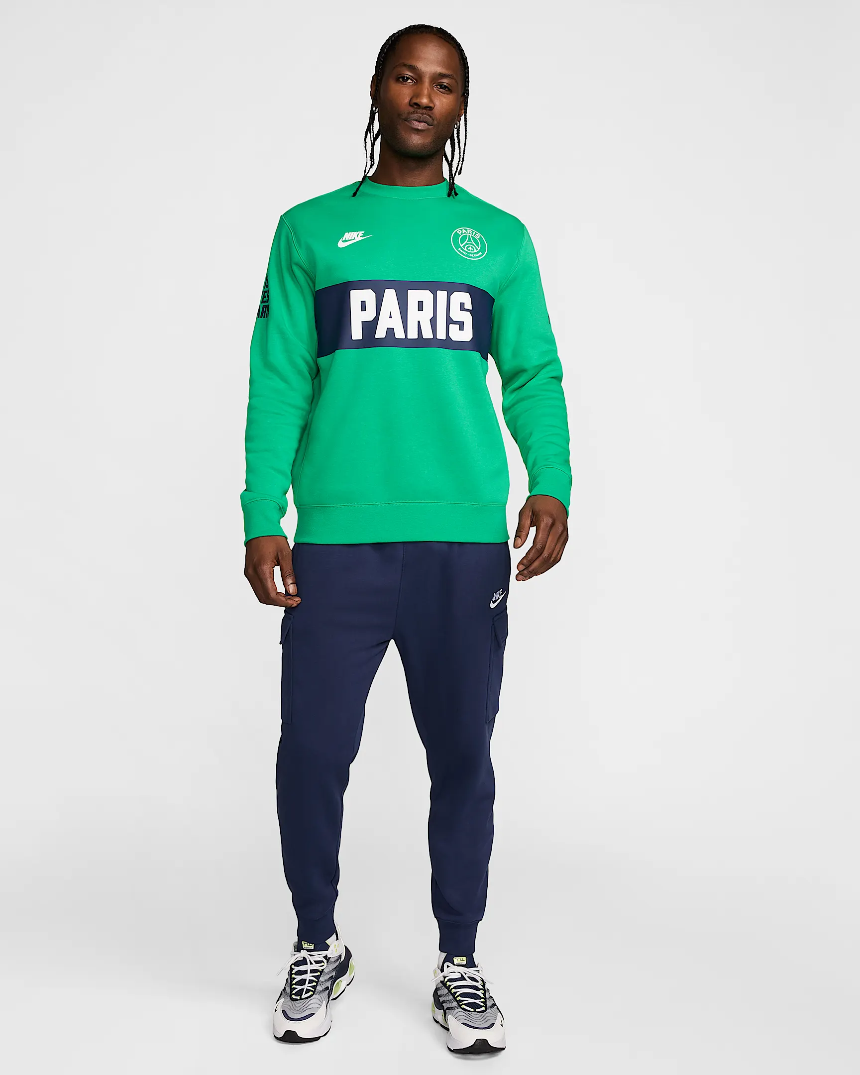 Paris Saint Germain X Nike modecollectie in stijl kleuren 2025