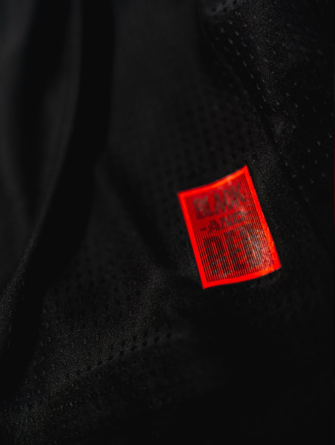 DC United thuisshirt 2026-2027 is ''Black & Red''