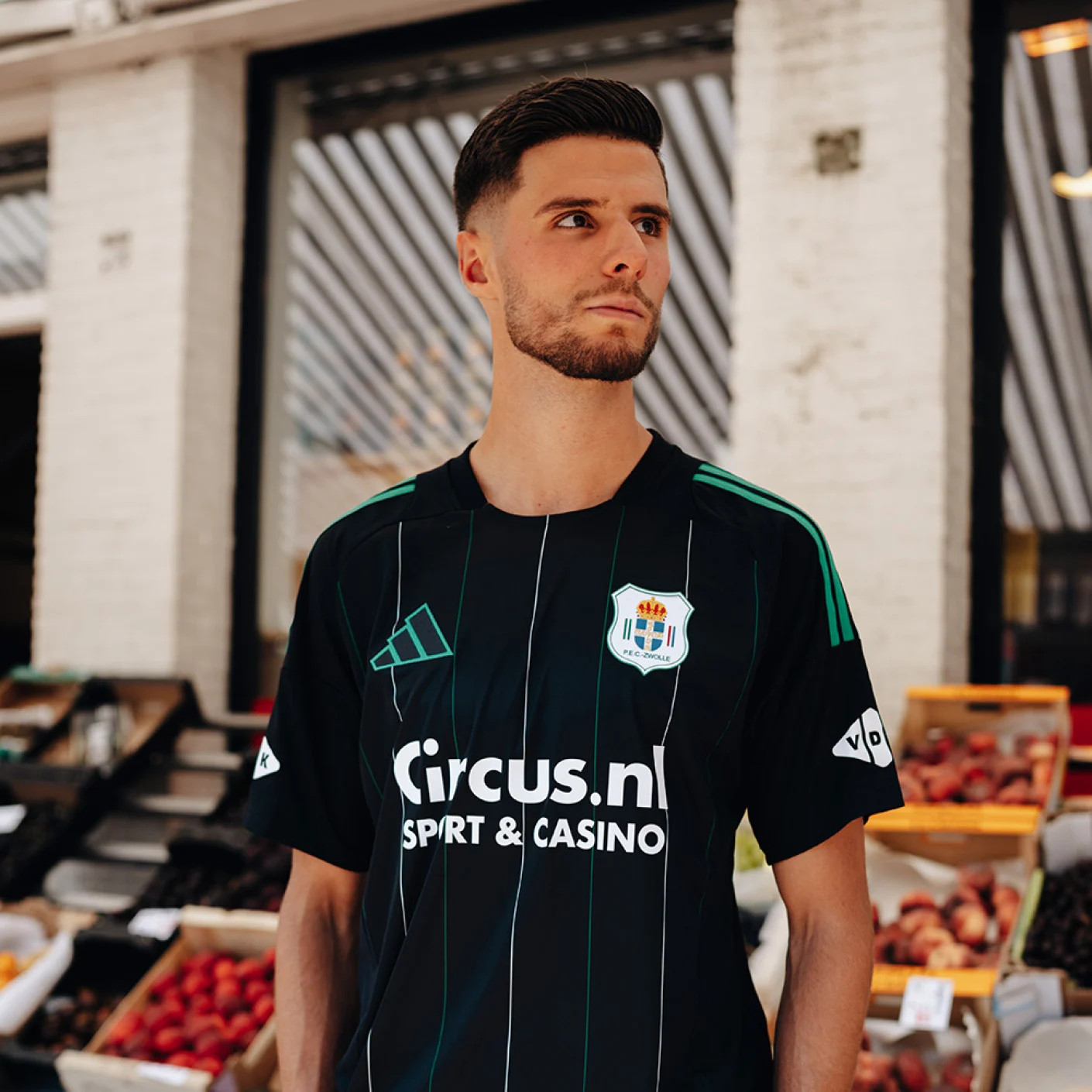 Dit zijn de PEC Zwolle voetbalshirts 2024-2025