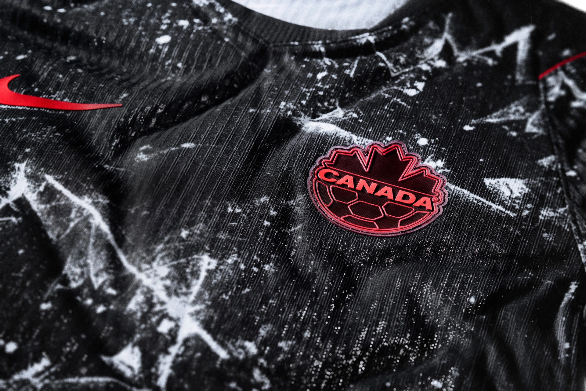 Canada WK 2026 voetbalshirts eren nationale symbool en landschap!