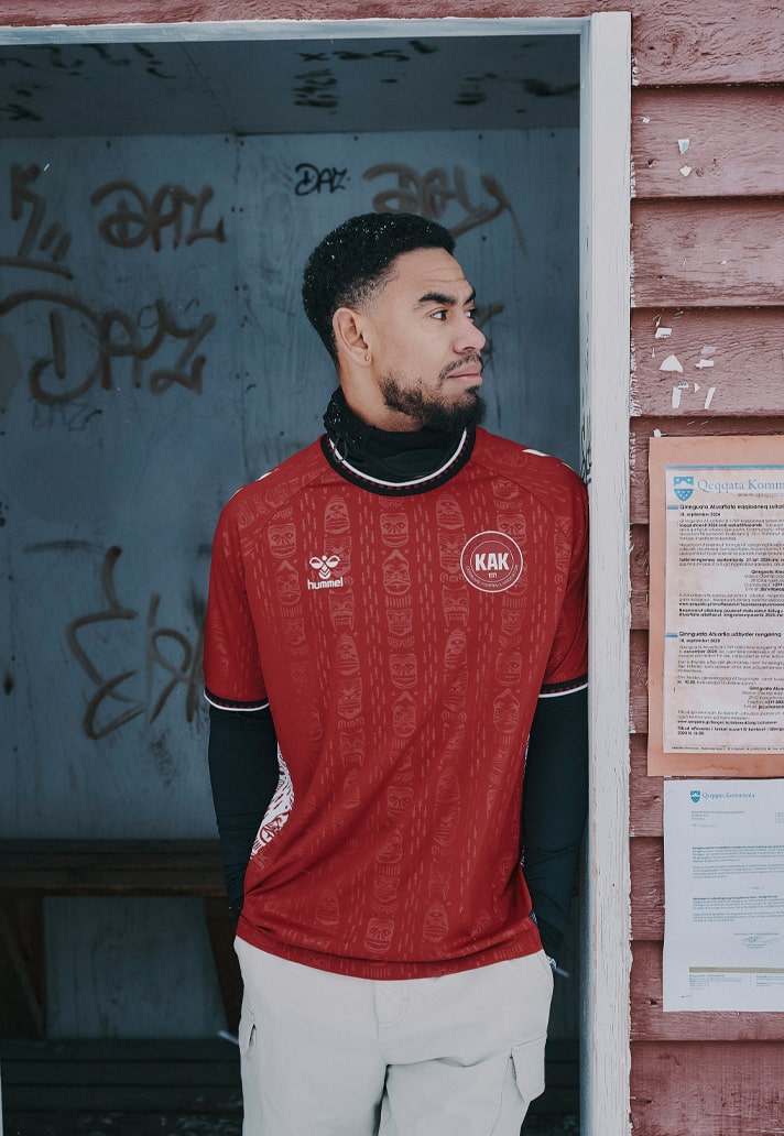 Dit zijn de fascinerende Groenland voetbalshirts 2025-2026 van Hummel