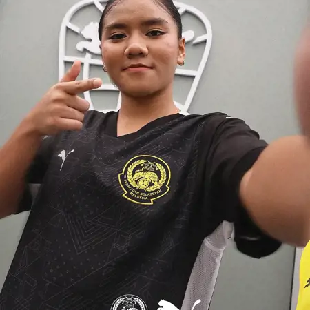 Dit zijn de Maleisië voetbalshirts 2025-2026 van Puma