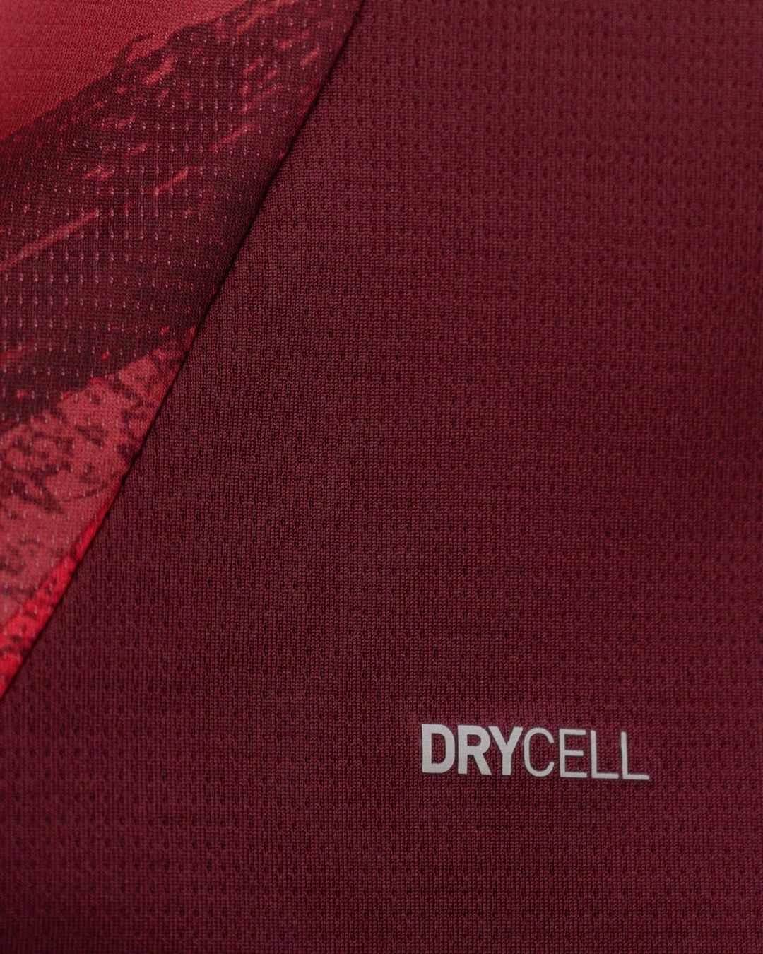 RB Leipzig voetbalshirts 2024-2025 geïnspireerd door universiteit en energie! 