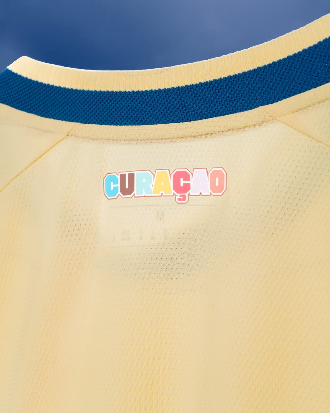 Curaçao WK 2026 uitshirt geïnspireerd door kleurrijke huizen