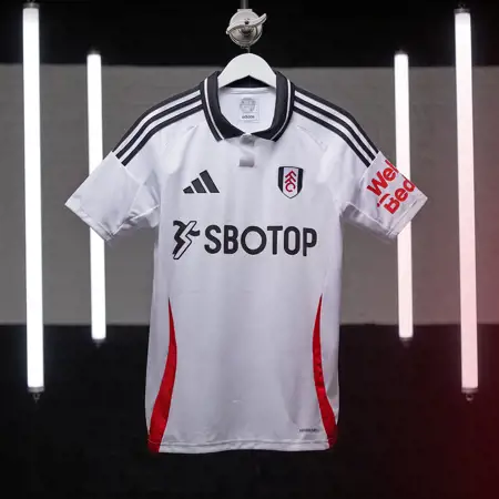 Dit zijn de Fulham voetbalshirts 2024-2025