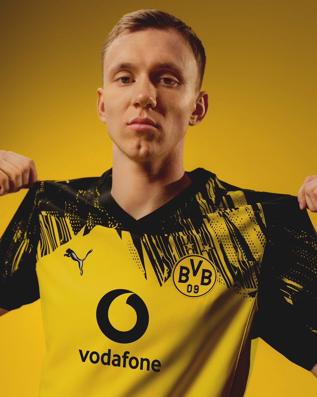 Borussia Dortmund thuisshirt 2025-2026 ode aan sfeer in stadion!