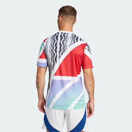 Arsenal warming-up shirt 2025 mix van voetbalshirts dit seizoen