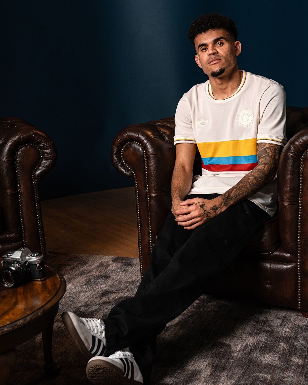 adidas lanceert Colombia voetbalshirt ter ere 100 jarig bestaan voetbalbond