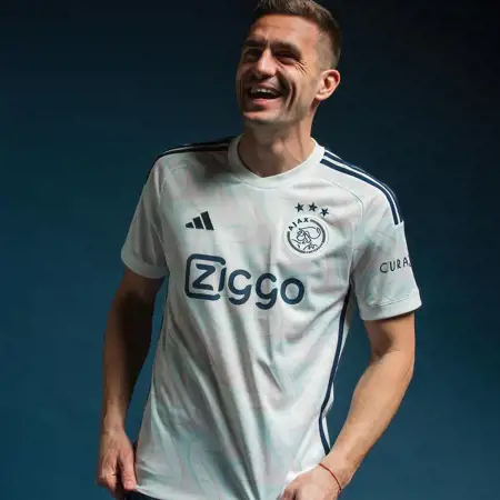 Ajax uitshirt 2023-2024