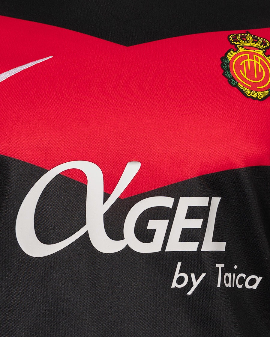 Dit zijn de RCD Mallorca voetbalshirts 2025-2026