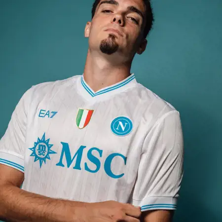 Dit zijn de SSC Napoli Champions League voetbalshirts 2025-2026
