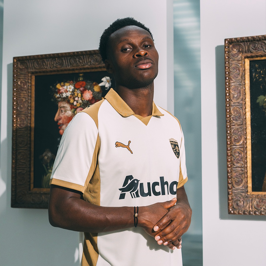 RC Lens voetbalshirts 2025-2026 eren 120 jarig bestaan en Place Verte