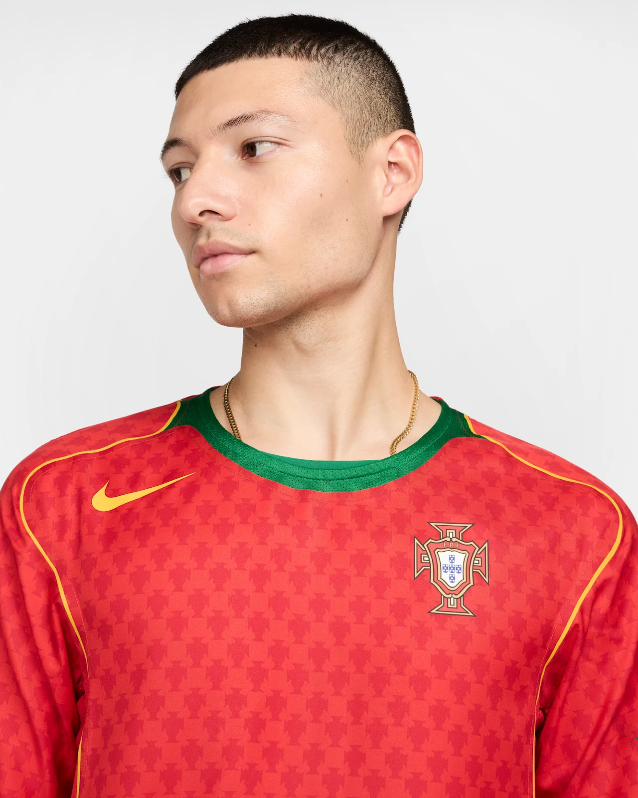 Nike lanceert re-issue Portugal voetbalshirt 2004