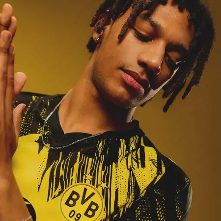 Borussia Dortmund thuisshirt 2025-2026 ode aan sfeer in stadion!