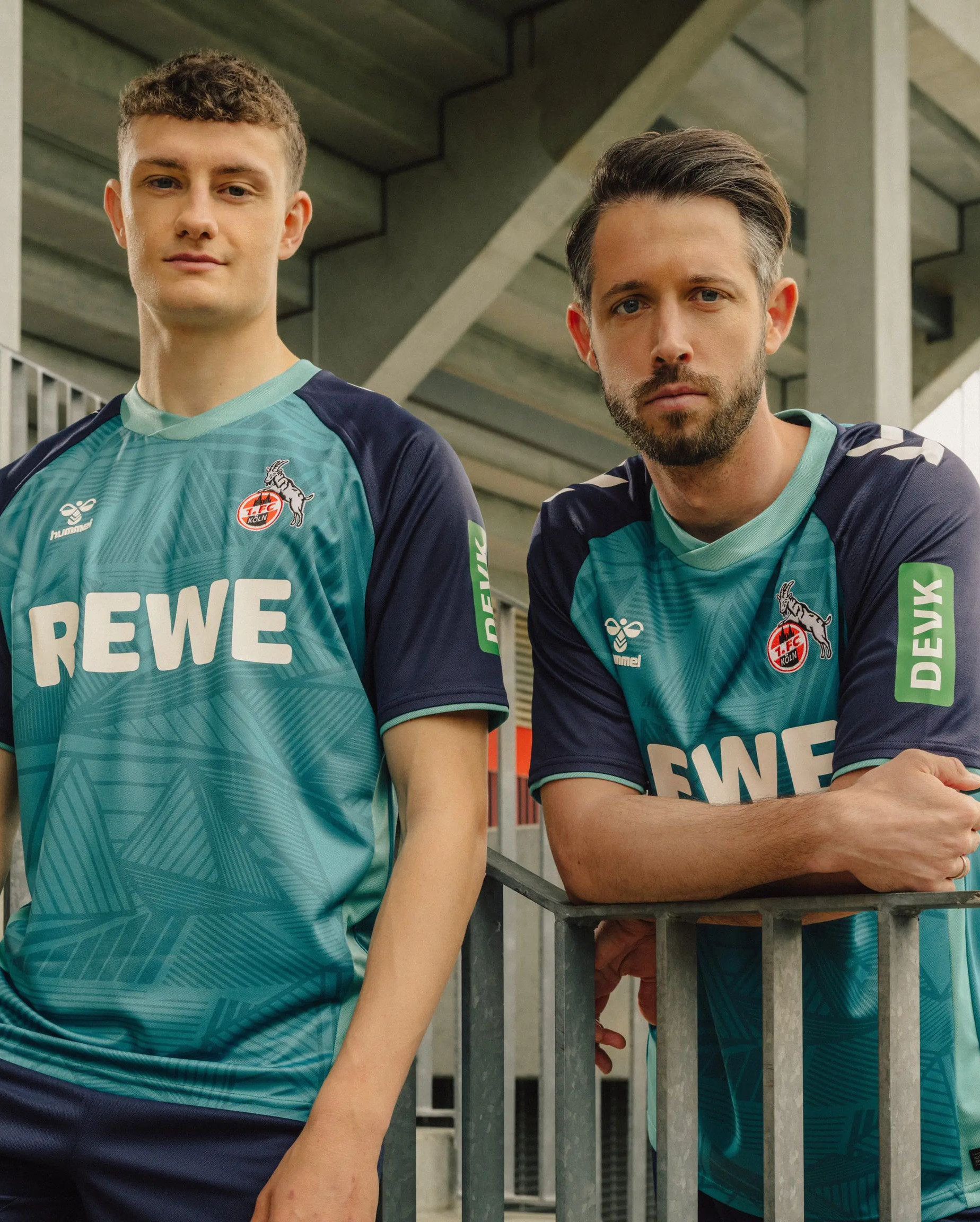 FC Köln voetbalshirts 2024-2025 geïnspireerd door stadion en shirts jaren '90