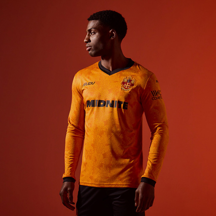 Wolverhampton Wanderers voetbalshirts 2026-2027 ode aan 125 jarig bestaan
