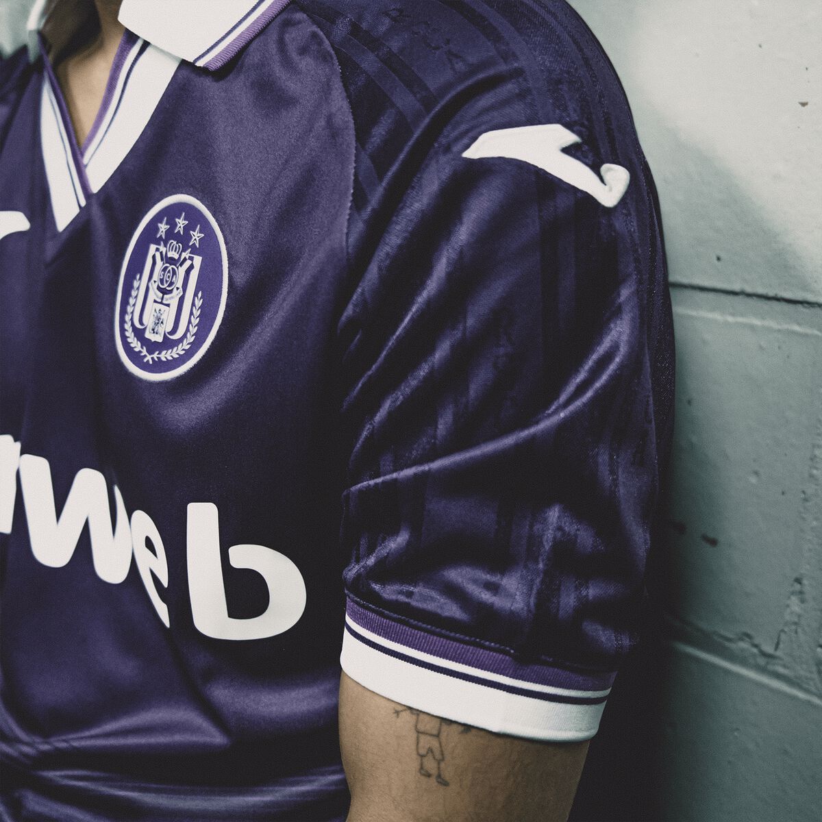 RSC Anderlecht voetbalshirts 2025-2026 ontworpen door Mosaert! 