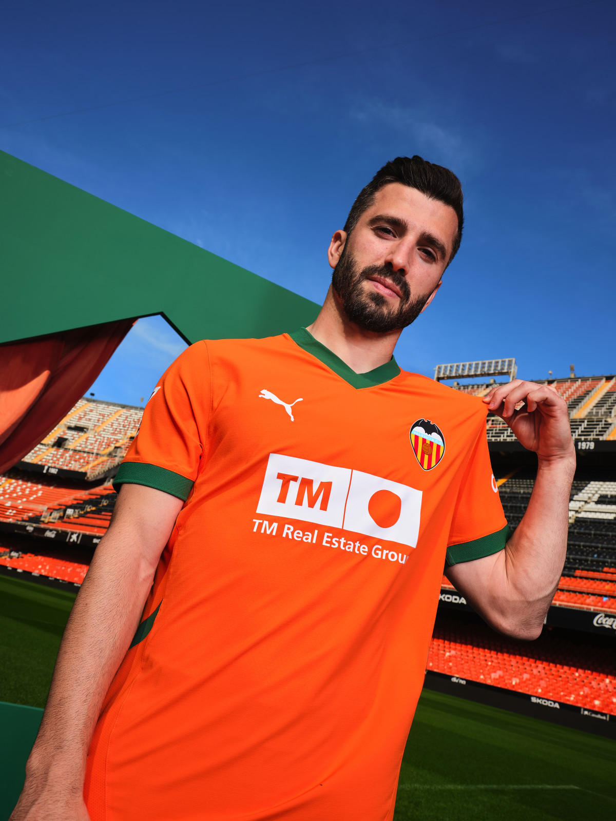 Valencia voetbalshirts 2024-2025 geïnspireerd door shirts 2003-2004