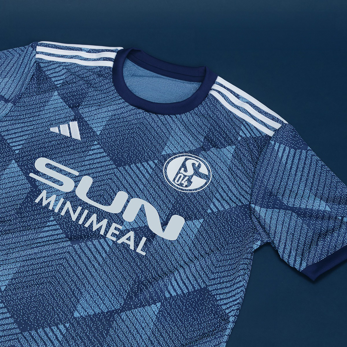 Dit zijn de Schalke 04 voetbalshirts 2024-2025