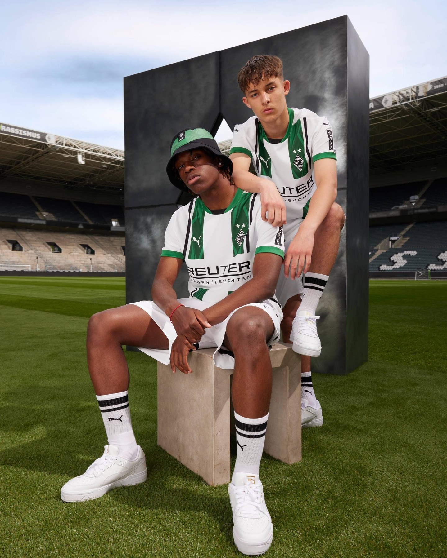 Borussia Mönchengladbach voetbalshirts 2024-2025 geïnspireerd door UEFA Cup winst 1974-1975