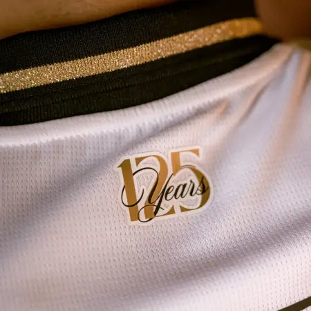 Palermo FC lanceert voetbalshirt ter ere 125 jarig bestaan