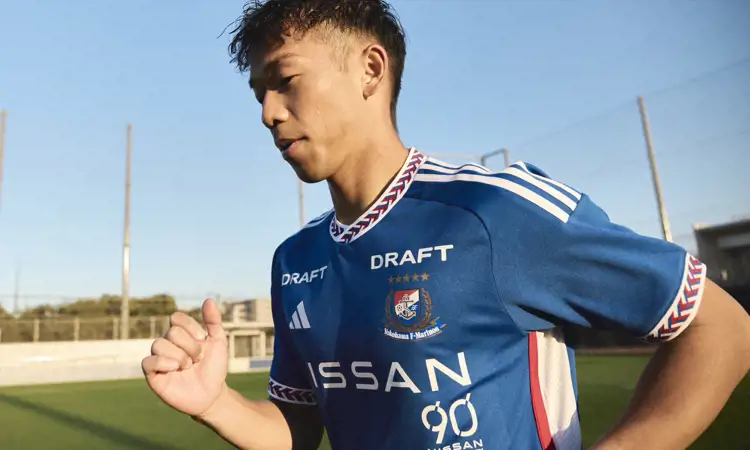 Dit zijn de Yokohama F. Marinos voetbalshirts 2024