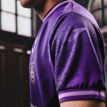 Anderlecht voetbalshirts 2024-2025 hebben Art Nouveau patroon
