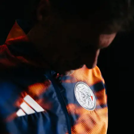 Dit is de speciale Ajax x ID&T collectie van adidas!