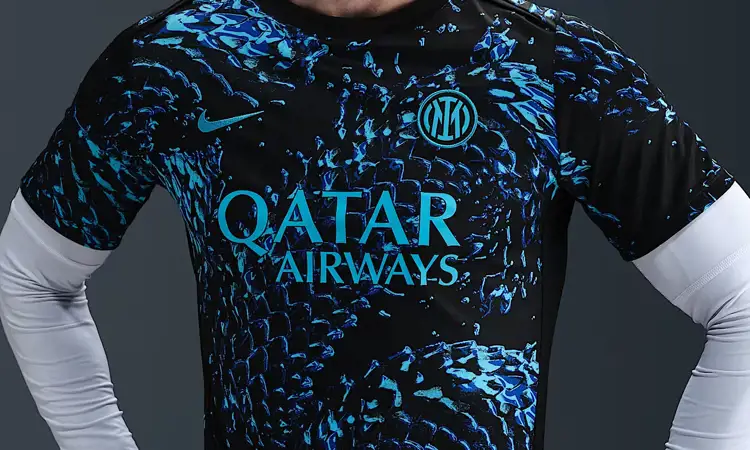 Inter Milan warming-up shirt 2025-2026 heeft slangenhuid!