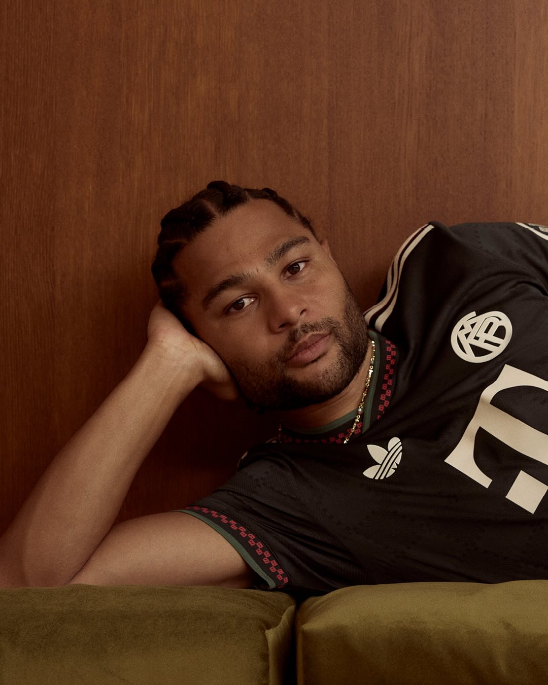 Bayern München 3e shirt 2025-2026 ode aan Marienplatz!