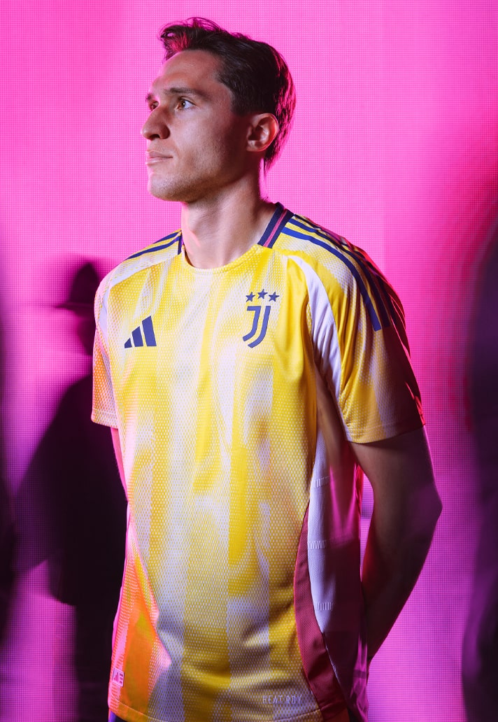 Juventus uitshirt 2024-2025 eert onontdekte sterrenstelsels!