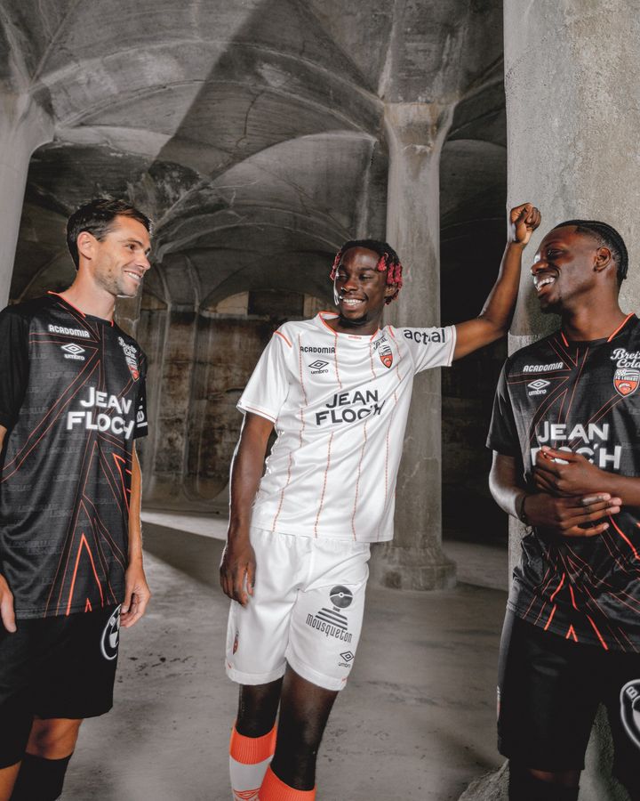 FC Lorient voetbalshirts 2023-2024