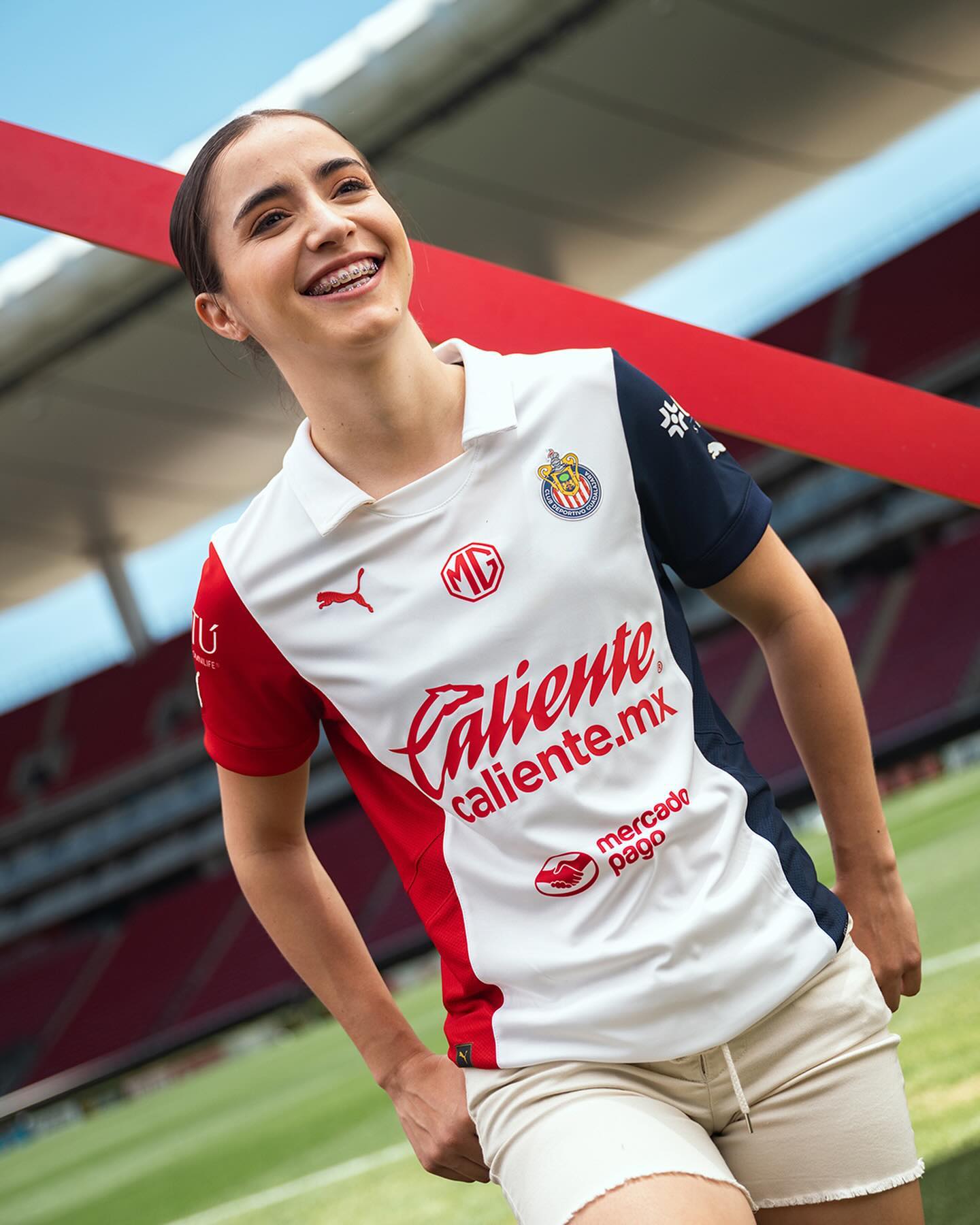 Dit zijn de Club Deportivo Guadalajara voetbalshirts 2024-2025
