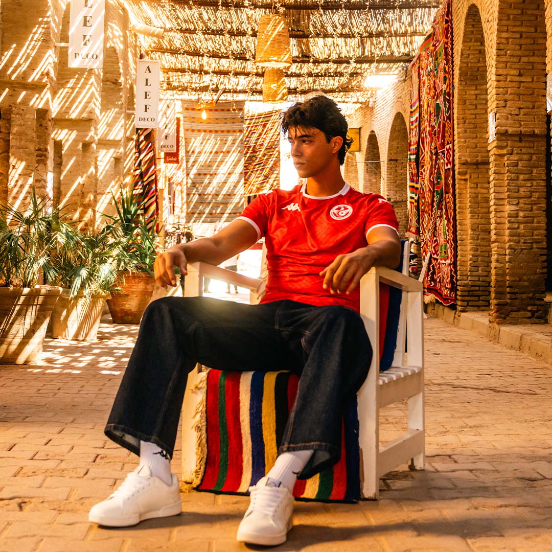 Dit zijn de Tunesië voetbalshirts 2025-2026 van Kappa