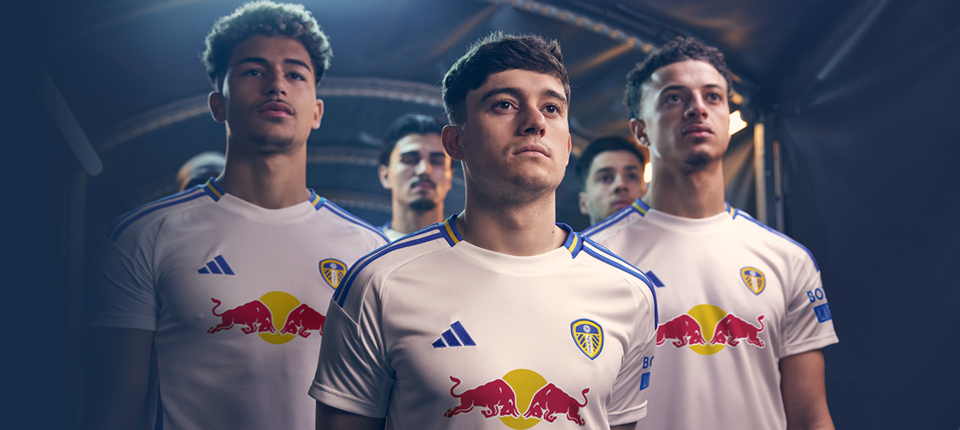 Leeds Voetbalshirts 2024 2025