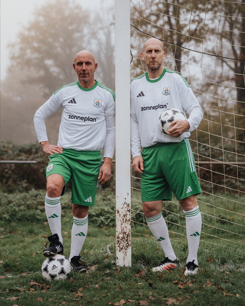 PEC Zwolle lanceert voetbalshirt 115 jarig bestaan