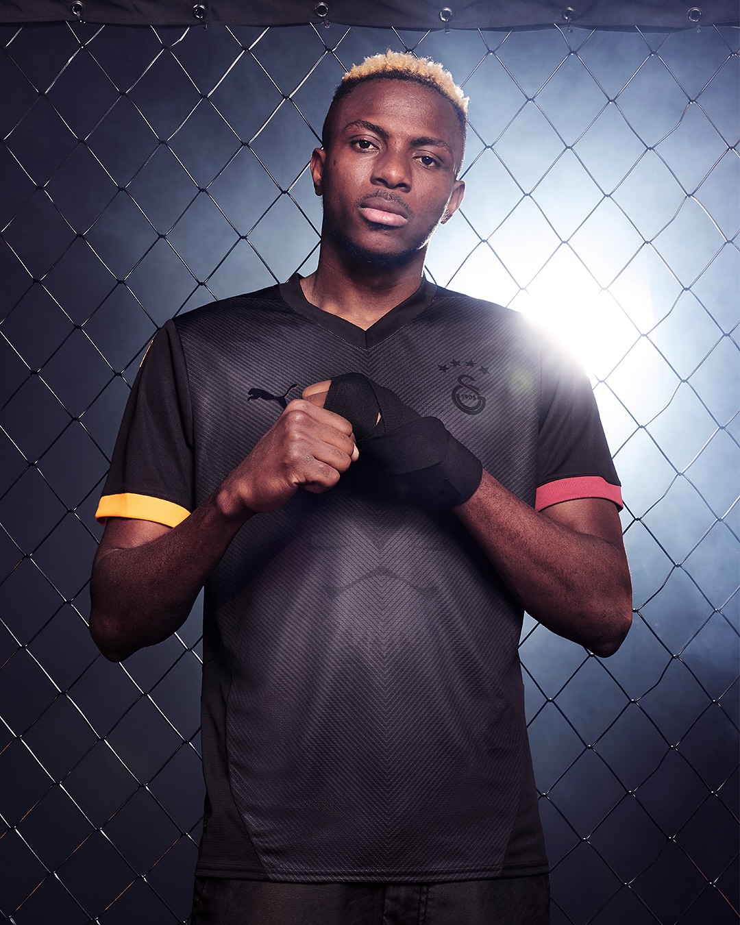 Galatasaray special edition voetbalshirt 2025 bevat leeuwenprint