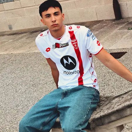 Dit zijn de AC Monza voetbalshirts 2024-2025