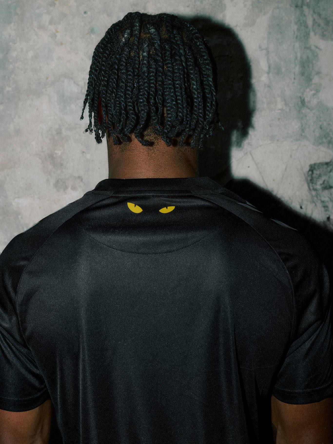 Sunderland AFC voetbalshirts 2025-2026 ode aan shirts jaren '80 en bijnaam!