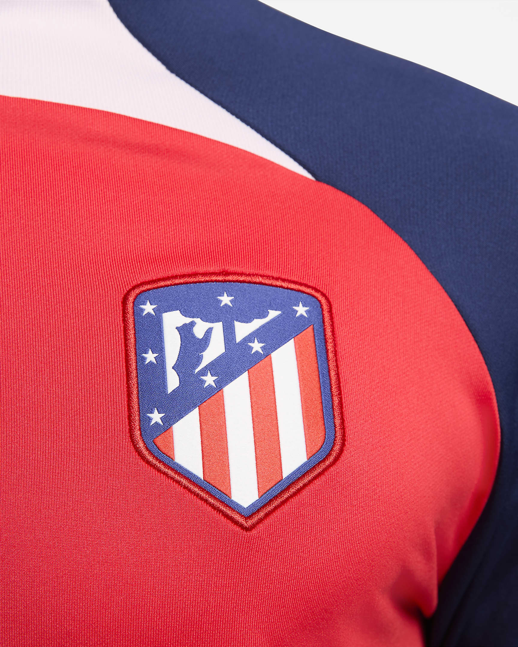 Dit is het Atlético Madrid trainingspak 2023-2024! 