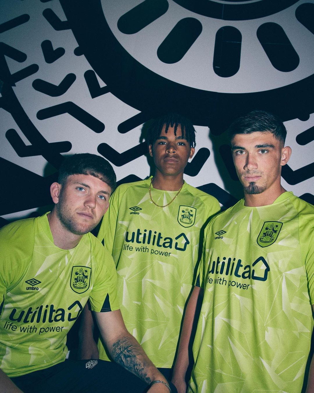 Huddersfield Town voetbalshirts 2023-2024