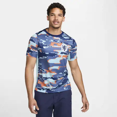 Dit zijn de Nederlands Elftal EK 2024 warming-up en trainingsshirts!