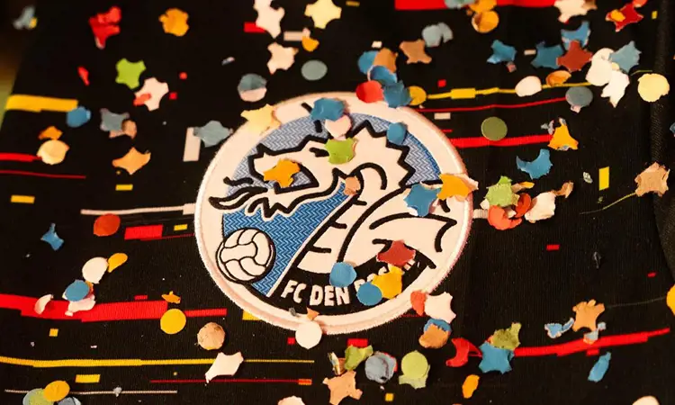 FC Den Bosch en Robey lanceren Oeteldonk voetbalshirt voor carnaval